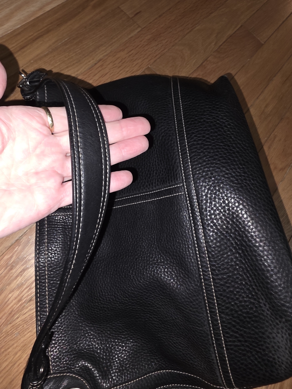 Vintage Coach 5715 Black Pebbled Leather Hobo Bag Immaculate Inside GREAT FIND! - Picture 14 of 16